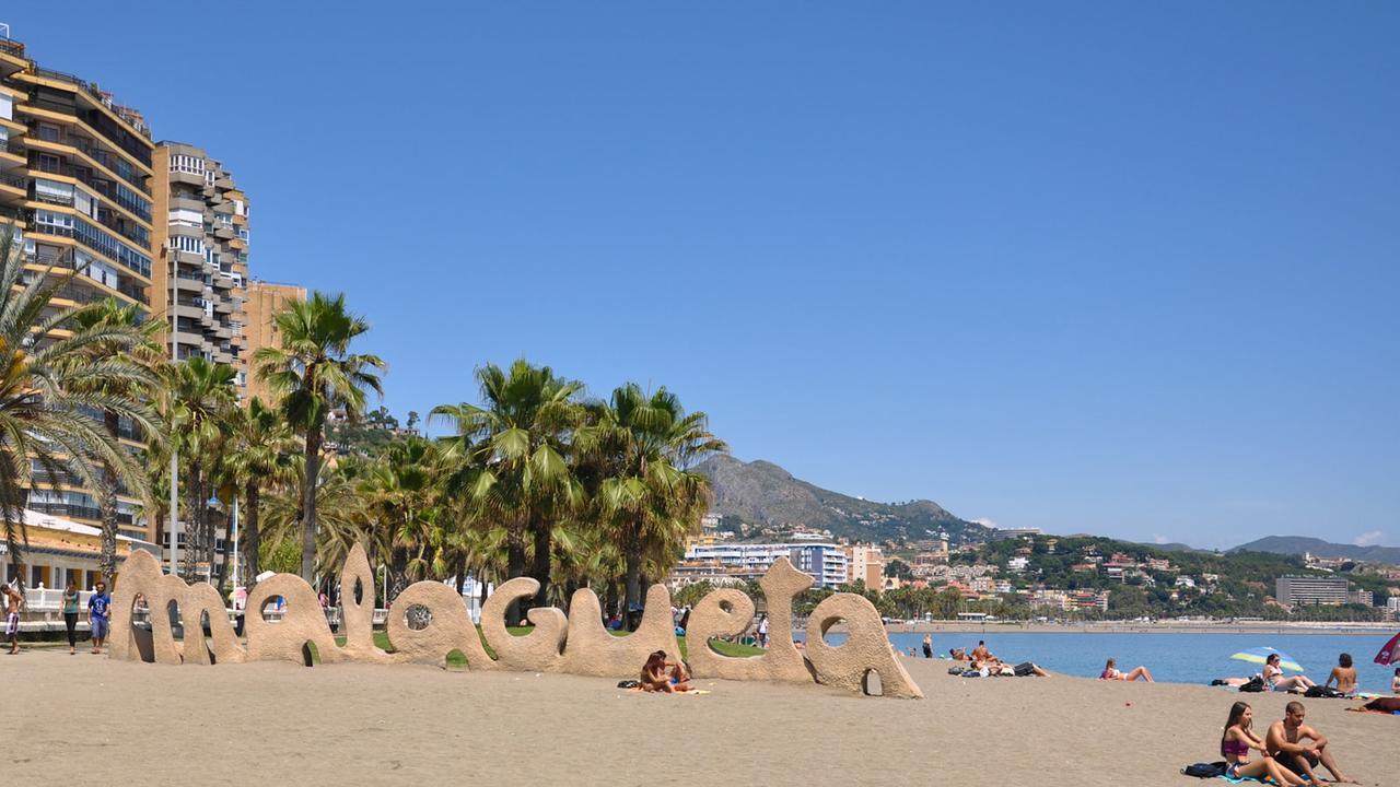 P&P Apartmens Alamos Malaga Luaran gambar